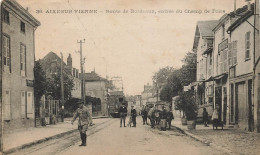 87 - HAUTE-VIENNE - AIXE-SUR-VIENNE - Route De Bordeaux, Entrée Du Champs De Foire - Défaut Voir Scans - 10179 - Aixe Sur Vienne