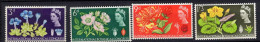 P2398 - GRANDE BRETAGNE Yv N°391/93 + 394A ** Fleurs (394 Phosphore) - Neufs