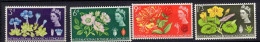 P2398 - GRANDE BRETAGNE Yv N°391/93 + 394A ** Fleurs (394 Phosphore) - Unused Stamps
