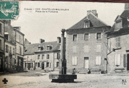 Place De La Fontaine - Chatelus Malvaleix