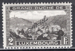 Luxembourg 1928 Single Landscape Stamp Of 1928 Overprinted "Officiel" In Unmounted Mint - Oficiales