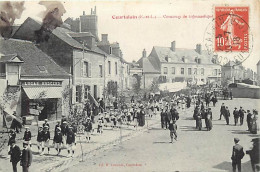 - Eure Et Loir -ref-A413- Courtalain - Concours De Gymnastique - Défilé Des Gymnastes - Magasin Lucas Hodgend - Courtalain