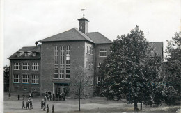 School Building Backnote FEM House Offembach Hch. Oppermann Bergen - Scuole