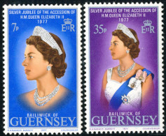 VAR1/S Guernesey  Nº 140/41   1977  25º Aniv. De La Coronación De Isabel II Lu - Guernesey