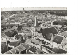 Mirebeau (86) : Vue Aérienne Générale Au Niveau Du Quartier De L'église En 1963 GF. - Mirebeau