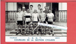 GRETZ TOURNAN A.S.G.T. ASSOCIATION SPORTIVE COUREURS DE LA SECTION CYCLISTE CARTE PHOTO EN TRES BON ETAT - Gretz Armainvilliers