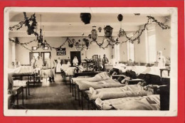 WORLD WAR ONE  MILITARY HOSPITAL    + RED CROSS NURSE + WOUNDED BLUES  CHRISTMAS SCENE   RP - Croce Rossa