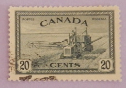 CANADA YT 222 OBLITÉRÉ "FAUCHEUSE-LIEUSE" ANNÉE 1946 - Gebraucht