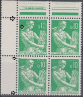 18155 Variété : N° 1231 Type Moissonneuse Timbre Plus Petit épingle Dans Les Cheveux Angle Biseauté Tenant à Normal  ** - Unused Stamps