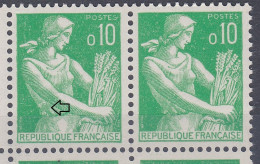 18156 Variété : N° 1231 Type Moissonneuse Habit Troué Sous Le Bras Tenant à Normal  ** - Unused Stamps