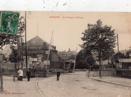 AVESNES LE PASSAGE A NIVEAU - Avesnes Sur Helpe