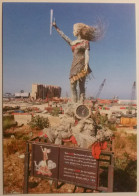 SCULTURE CREEE AVEC DEBRIS EXPLOSITION PORT DE BEYROUTH - Hayat Nazer - Carte Publicitaire - Articles Of Virtu