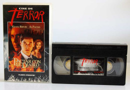 Cine De Terror. Pactar Con El Diablo. VHS - Autres & Non Classés