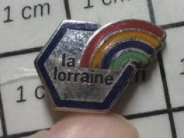 1415B Pin's Pins / Beau Et Rare / ADMINISTRATIONS / LA LORRAINE ERGION DE FRANCE ARC EN CIEL Mini Pin's - Administración