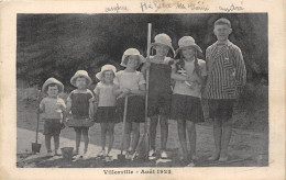 14-VILLERVILLE- AOÛT 1922 ( SUR LA PLAGE GROUPE D'ENFANTS ) - Villerville