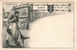 BELGIQUE - Souvenir Du Pays De Liège - Balayeuse De Rues - Une Femme - Carte Postale Ancienne - Lüttich