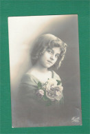 XB1218  JEUNE FILLE, ENFANT, GIRL FAMOUS MODELGRETE REINWALD CURLY HAIR , SEC. QUALITY RPPC - Ritratti