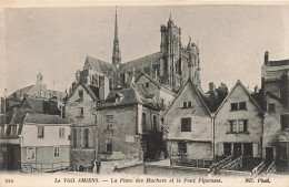 FRANCE - Le Vieil Amiens - Vue De La Place Des Huchers Et Le Pont Piperesse - Carte Postale Ancienne - Amiens