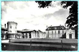 33 - B27327CPSM - PESSAC - Le Burck - Château - Bon état - GIRONDE - Pessac