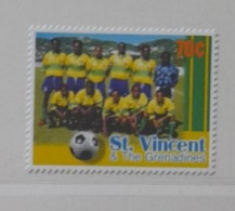 VINCENT GRENADINES 2004 MNH** FIFA   FOOTBALL FUSSBALL SOCCER CALCIO FOOT FUTBOL VOETBAL FUTEBOL - Neufs