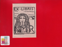 Petit Ex Libris Papier Fin Egypte Pyramides Jeune Femme NMR Gravure Sur Bois 5,7 Cm X 8 Cm - Exlibris