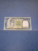 NEPAL-33b 50R 1983-01 UNC - Népal