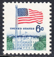 !a! USA Sc# 1338D MNH SINGLE - Flag And White House - Nuovi