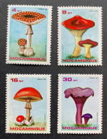 MOZAMBIQUE - 1986 - NEUF**/MNH - Série Complète Mi 1057 / 1060 - YT 1029 / 1032 - CHAMPIGNONS MUSHROOMS - Mozambique