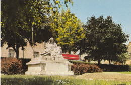 59 - Bavay - Le Monument Aux Morts - Bavay