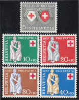 Suiza Switzerland 590/94 1957 Cruz Roja MNH - Autres & Non Classés