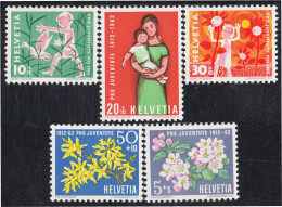 Suiza Switzerland 700/04 1962 50 Años De La Institución Pro Juventud MNH - Otros & Sin Clasificación