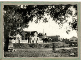 CPSM Dentelée (46) ASSIER - Aspect De L'avenue De La Gare En 1950 - Assier