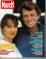 PARIS MATCH N°1801 Du 02 Décembre 1983 Nathalie Baye Et Johnny Hallyday - Adjani - Guerre Nucléaire - Caroline - Algemene Informatie