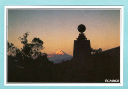 CP Ecuador - Middle Of The Word And Cotopaxi Volcano -- Mitad Del Mundo Y Vocan Cotopaxi - Milieu Du Monde Et Volcan - Ecuador