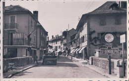 St Gingolph, Voiture à La Frontière (10929) - Saint-Gingolph