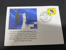 6-3-2024 (2 Y 17) Kylie Minogue Receive The Global Icon Gong At The 2024 Brit Music Awards (Kylie Confide In Me Stamp) - Sänger