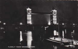 AK 206331 ENGLAND - London - The Tower Bridge - River Thames