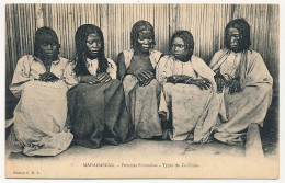 CPA - MADAGASCAR - Femmes Sihanakas - Types De Coiffures - Madagaskar