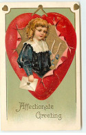 N°18120 - Carte Gaufrée - Clapsaddle - Affectionate Greeting - Enfant Tenant Une Lettre Au Milieu D'un Coeur - Dia De Los Amorados