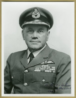 Harold Bird-Wilson (1919-2000) - Royal Air Force Flying Ace - Signed Photo  1979 - Politiques & Militaires