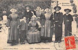 56-HENNEBONT- FAMILLE D'HENNEBONT - Hennebont