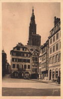 FRANCE - Strasbourg - La Cathédrale Vue De La Place Du Marché Aux Cochons De Lait - Carte Postale Ancienne - Straatsburg