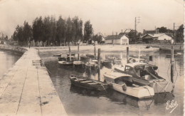 LE BOUCAU LE PORT 1960 CPSM 9X14 TBE - Boucau