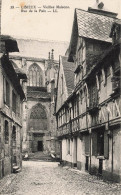 FRANCE - Lisieux - Vue Des Vieilles Maisons - Vue Sur La Rue De La Paix - L L - Carte Postale Ancienne - Lisieux