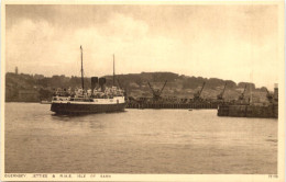 Guernsey - Jetties & RMS Isle Of Sark - Guernsey