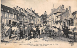 58-CHATEAU-CHINON-  LA PLACE GUDIN UN JOUR DE FOIRE - Chateau Chinon