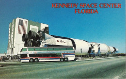 *CPM - KENEDY SPACE CENTER - The SATURN V Rocket On Display Near Vehicle Assembly Building - Espacio