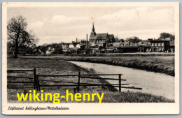 Kellinghusen - S/w Ortsansicht Mit Bahnhof Bahndamm Und Kirche - Kellinghusen