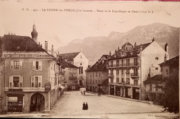 74 - LA ROCHE SUR FORON - PLACE DE LA REPUBLIQUE - La Roche-sur-Foron