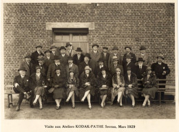 Sevran : Visite Aux Ateliers Kodak Pathé Photo 23x17 : Souvenir Du Congrès :Kodak Pathé   /// Ref Mars 24. /// BO. Photo - Sevran